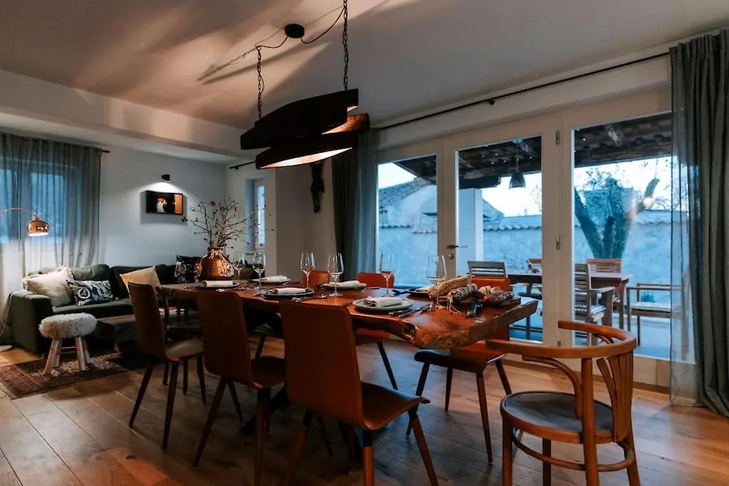 Butique Villa Beatrice Galizana 0*,